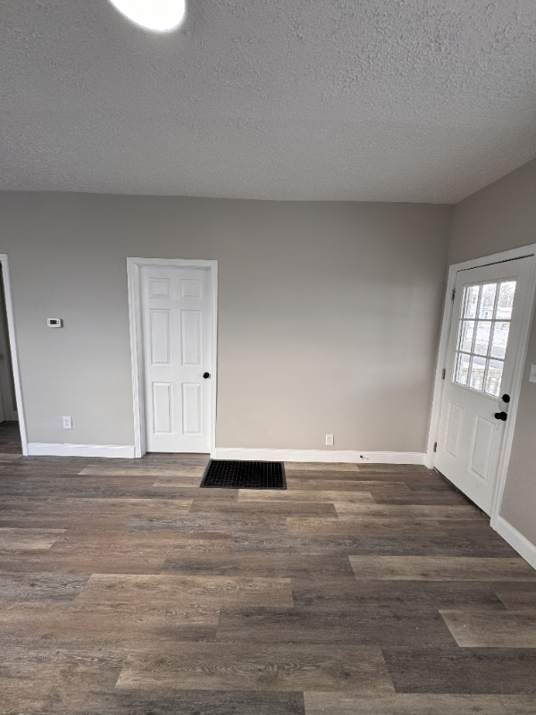 615 W Columbus Ave in Bellefontaine, OH - Building Photo - Building Photo