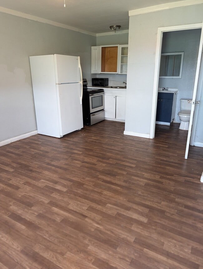 property at 1002 Daniels St