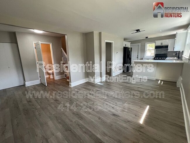 property at 5426 N 41st St