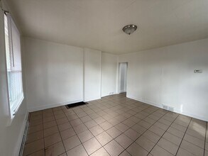 235-237 Richards St in Koppel, PA - Building Photo - Building Photo