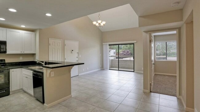 25019 Peachland Ave, Unit 234 in Santa Clarita, CA - Foto de edificio - Building Photo