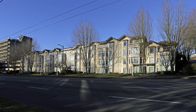 Broadway Gardens in Vancouver, BC - Building Photo - Building Photo