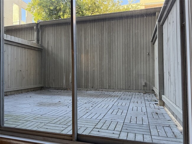 property at 2721 Kipling St