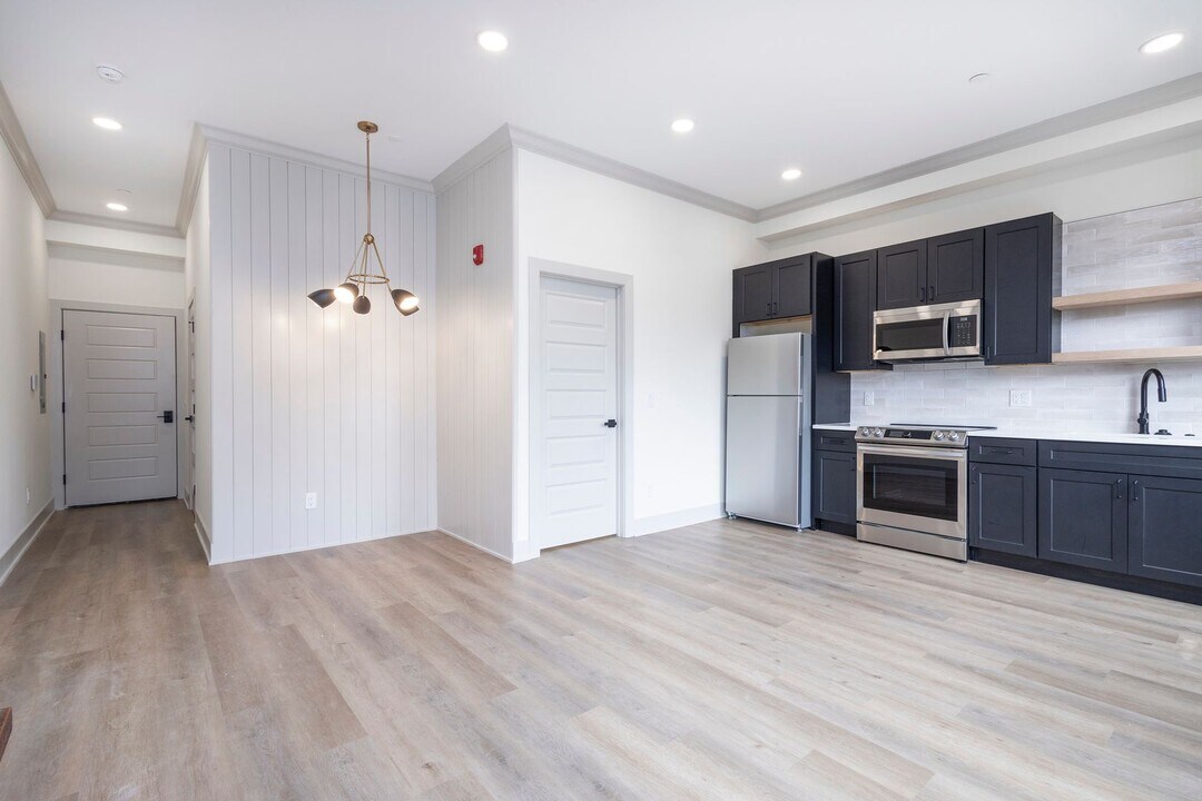 2233 N 33rd St in Philadelphia, PA - Building Photo