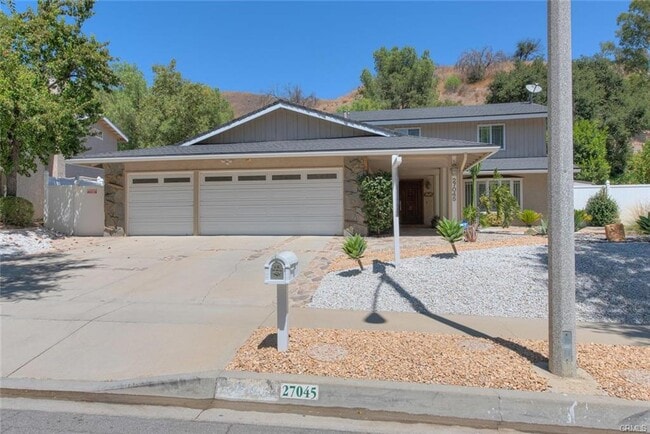property at 27045 Esward Dr