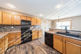 2621 SW 35th St in Ankeny, IA - Building Photo - Building Photo