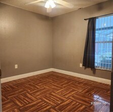 523 Eagle Point N in Kissimmee, FL - Building Photo - Building Photo