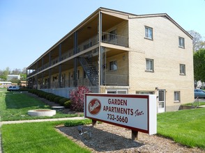 Powells Garden Apartments in Cincinnati, OH - Foto de edificio - Building Photo