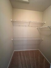 251 S Green Valley Pkwy in Henderson, NV - Foto de edificio - Building Photo