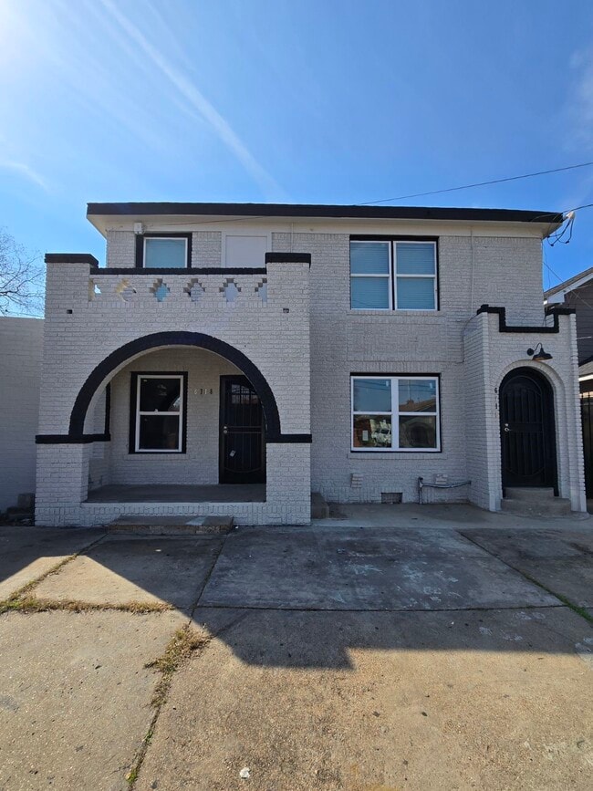 property at 6718 Canal St