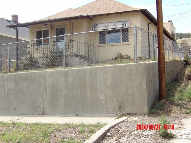 property at 1209 San Juan St