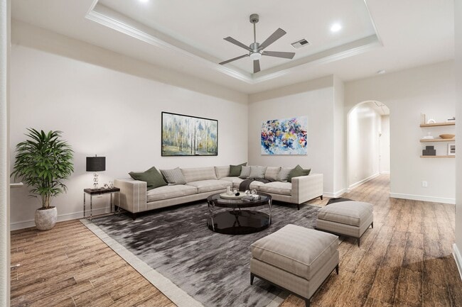 property at 2934 Whitman Dr