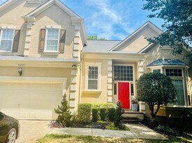 6507 Summertree Ln in Charlotte, NC - Building Photo