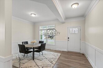 102 Monroe St in Locust Grove, VA - Building Photo - Building Photo