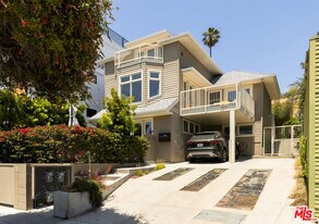 2817 3rd St in Santa Monica, CA - Building Photo