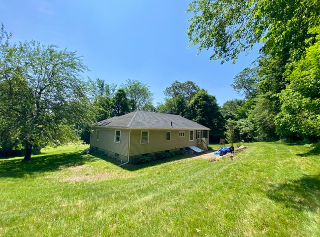 250 Boston Post Rd in Sudbury, MA - Building Photo - Building Photo