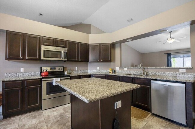 4415 Mirada Way in Crestview, FL - Building Photo - Building Photo