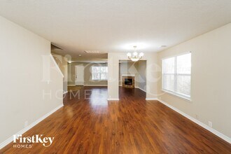 15827 Brisbane Dr in Selma, TX - Building Photo - Building Photo