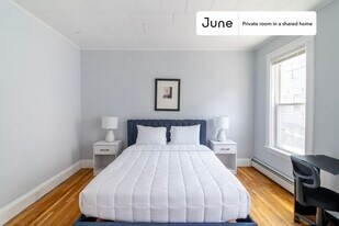 Room in Shared 3 bed/1 bath home in Boston, MA - Building Photo
