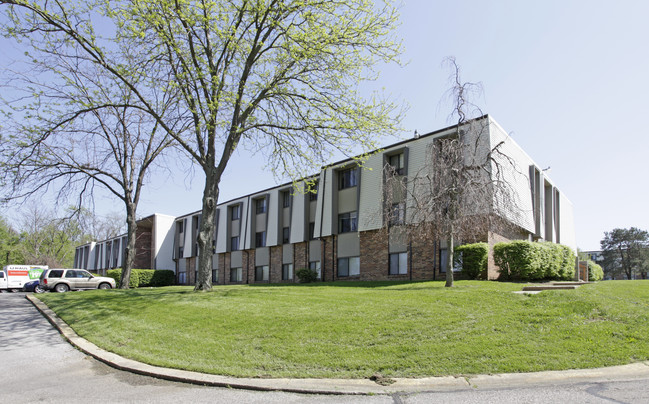 Bella Vista Apartments in Batavia, OH - Building Photo - Building Photo