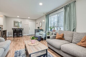 5995 E Iliff Ave in Denver, CO - Building Photo - Building Photo