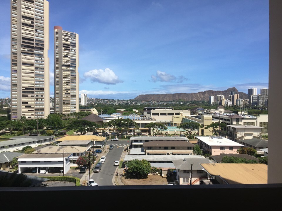 555 University Ave, Unit 905 in Honolulu, HI - Foto de edificio