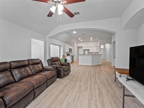 2201 Pacino Dr in Fort Worth, TX - Building Photo - Building Photo