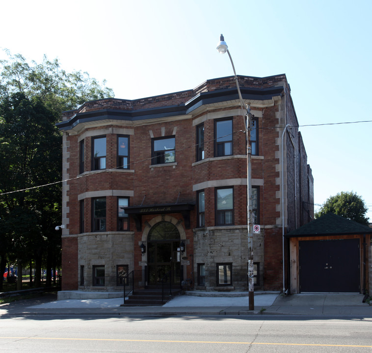 333 Harbord St in Toronto, ON - Building Photo