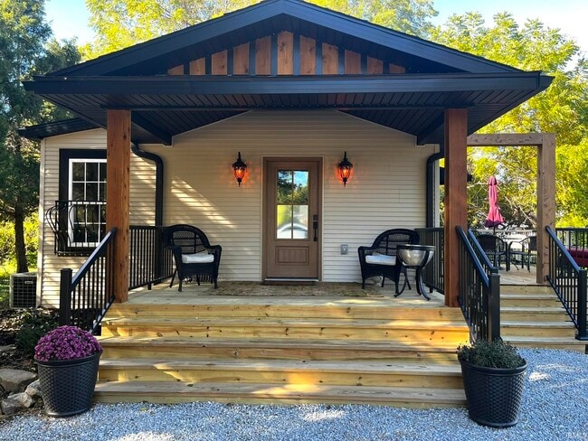 property at 624 Monroe St