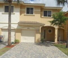 4345 Cotswold Hills Dr in Lake Worth Beach, FL - Building Photo