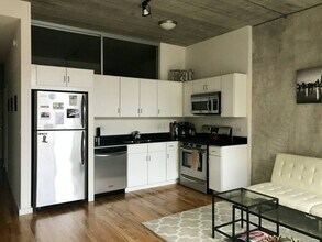 630 N Franklin St in Chicago, IL - Foto de edificio - Building Photo