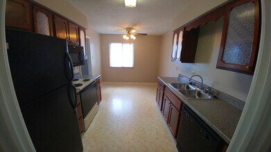 8516 W 85th St in Overland Park, KS - Building Photo - Building Photo