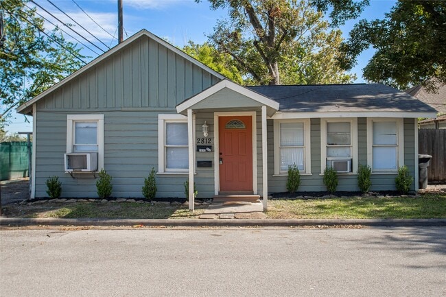 property at 2812 Cortlandt St