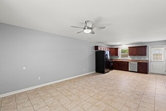 124 Summerlin Ln in Holly Ridge, NC - Building Photo - Building Photo