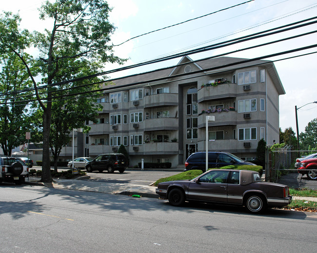 Convent Court Condominiums (por) in Newark, NJ - Building Photo - Building Photo