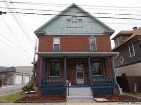 214 Barron Ave in Johnstown, PA - Building Photo