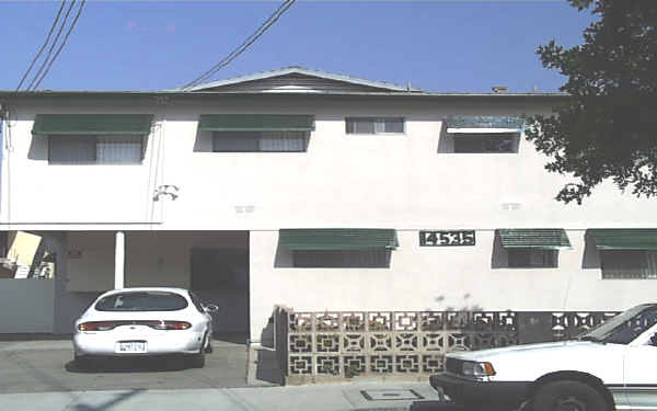 14535 Hartland St in Van Nuys, CA - Building Photo - Building Photo