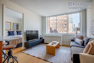 420 E 54th St in New York, NY - Building Photo