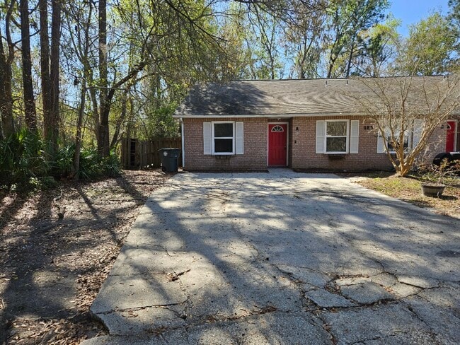 property at 189 E Lakemont Dr