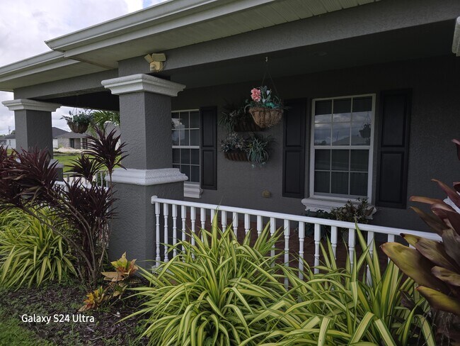 2711 Nelson Rd N in Cape Coral, FL - Building Photo - Building Photo