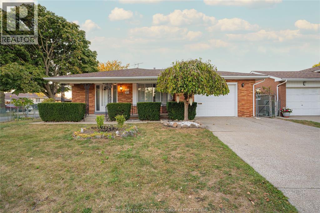 9610 Asgard Rd in Windsor, ON - Building Photo