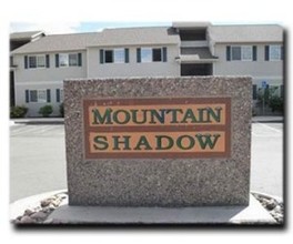 Mountain Shadows in Missoula, MT - Foto de edificio - Building Photo