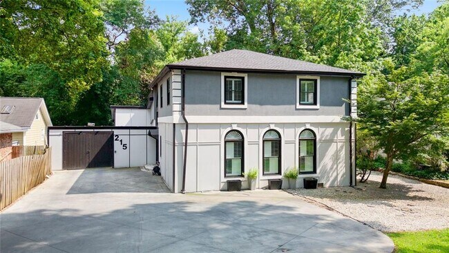 215 Camden Rd NE in Atlanta, GA - Building Photo - Building Photo