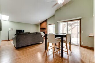 2644 Willona Dr in Eugene, OR - Building Photo - Building Photo