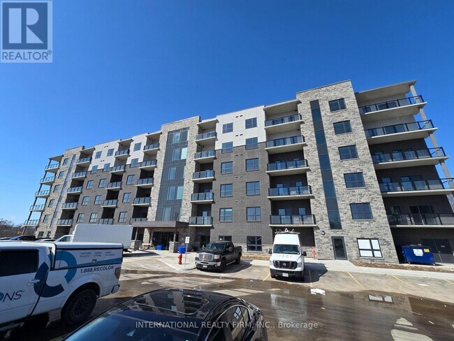 1000-1000 Lackner Blvd in Kitchener, ON - Building Photo - Building Photo
