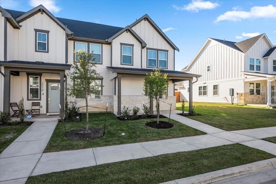 2520 Ophelia Levi Ln in Round Rock, TX - Building Photo