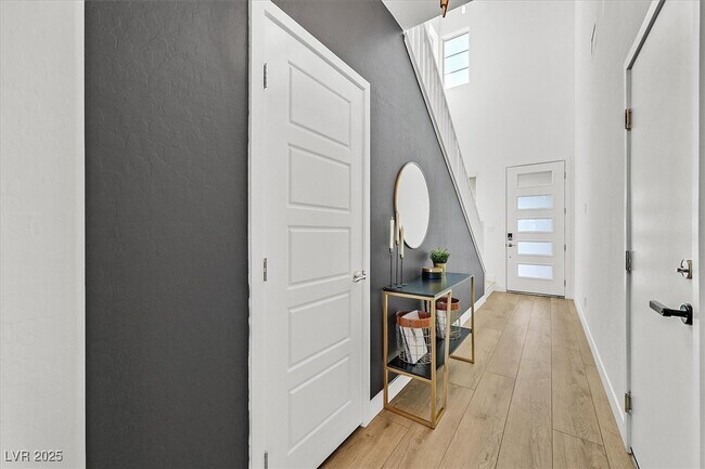 696 Rogue Wave St in Las Vegas, NV - Building Photo - Building Photo
