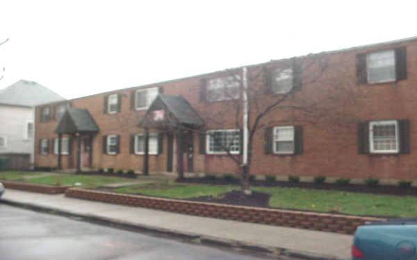 468-474 Elsmere St in Columbus, OH - Foto de edificio - Building Photo