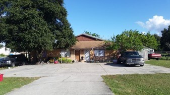 3848 Janeen Cir in Mulberry, FL - Building Photo