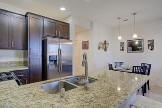 5451 San Roberto in San Diego, CA - Building Photo - Building Photo